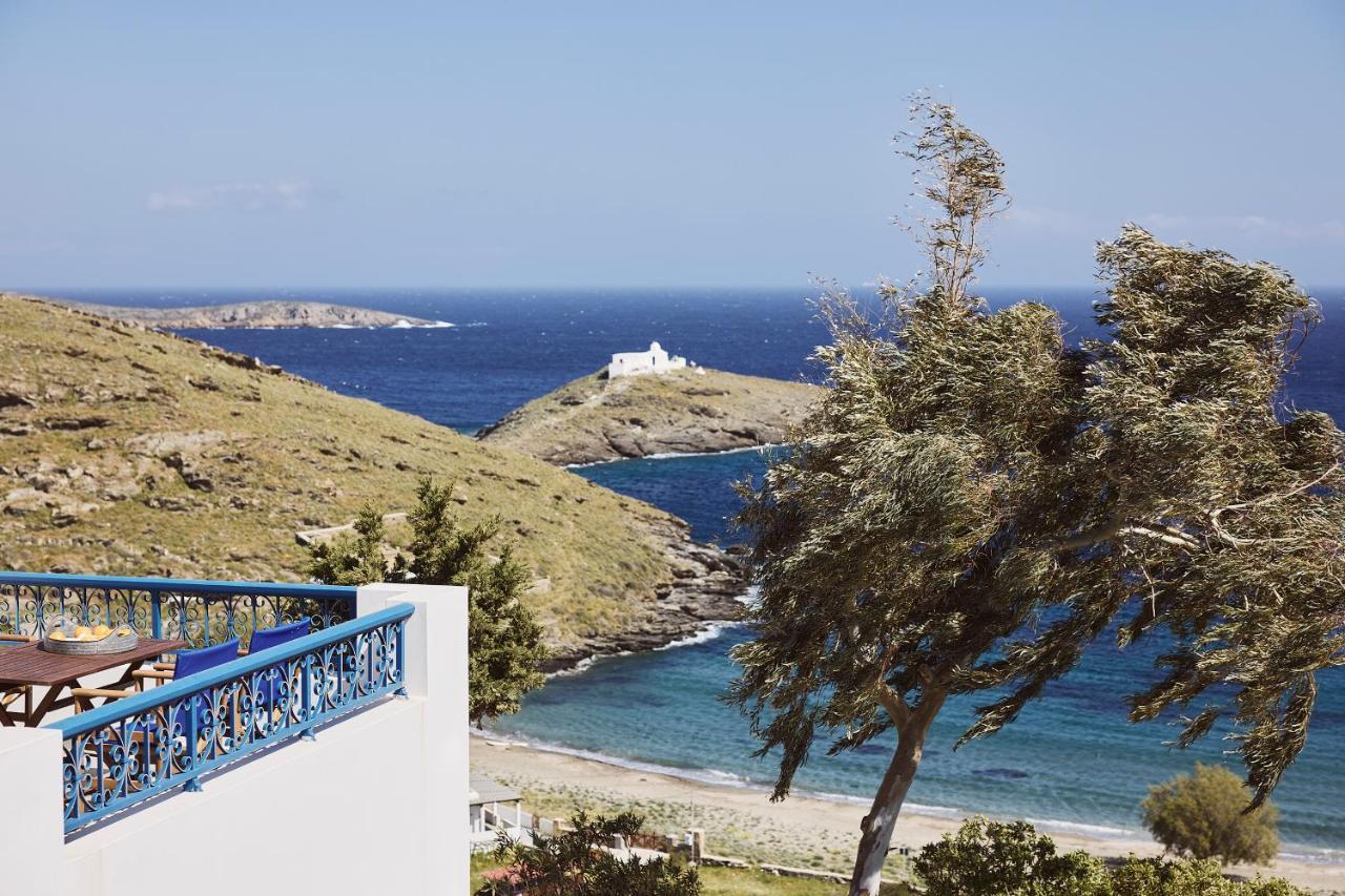 Tramontana Suites Agios Stefanos  Exterior photo